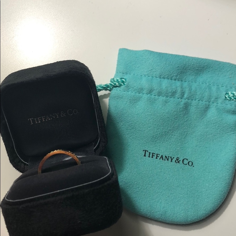Tiffany 18k ring
